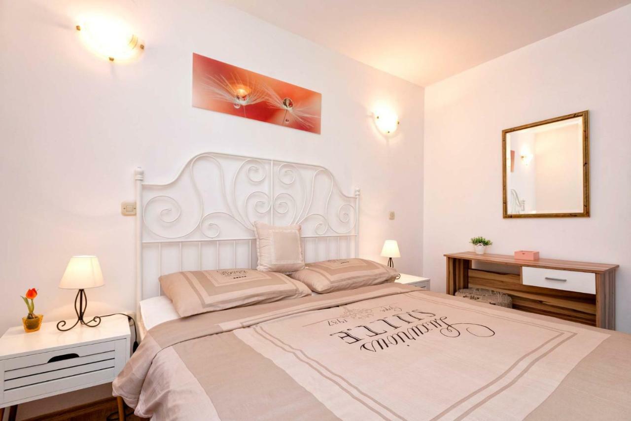 Apartmani Zlataric Stari Grad  Εξωτερικό φωτογραφία
