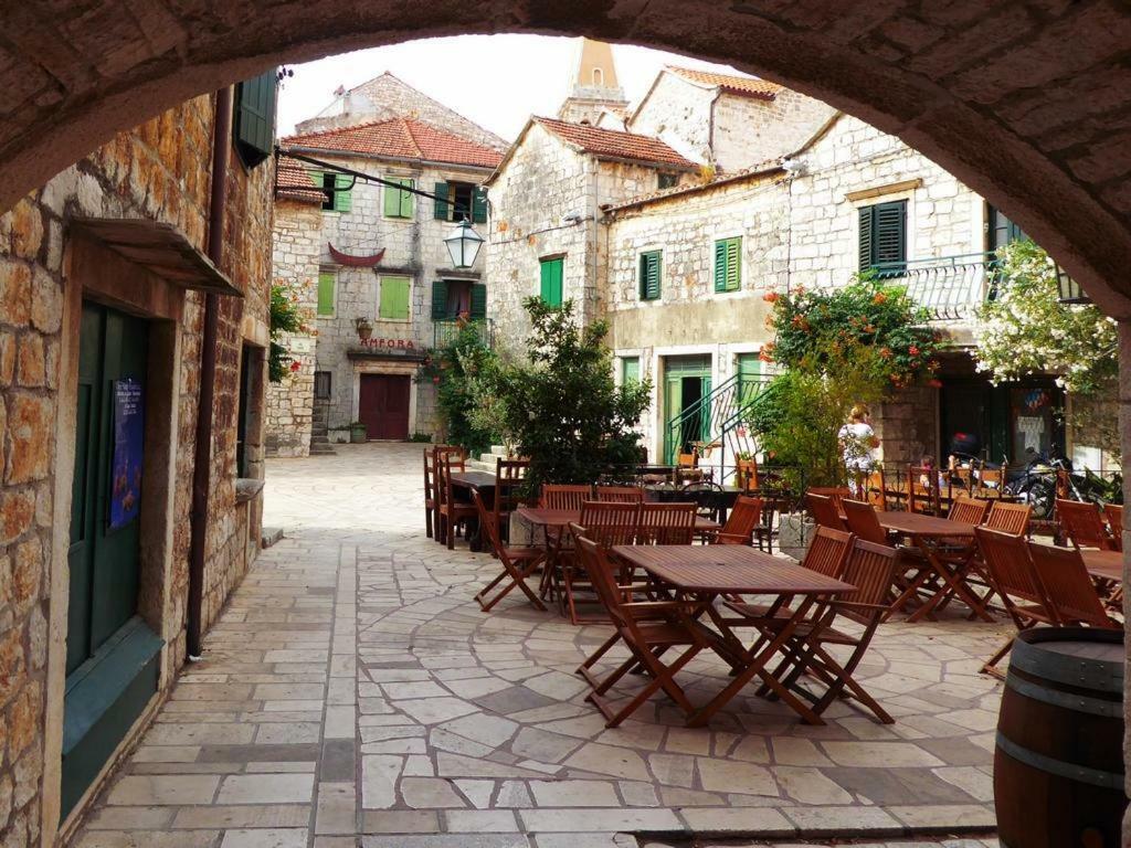 Apartmani Zlataric Stari Grad  Εξωτερικό φωτογραφία